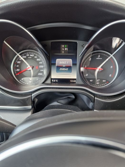 Mercedes- benz V250d