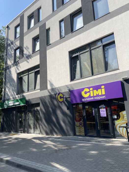 Продам комерційне приміщення вул.Ветеранів