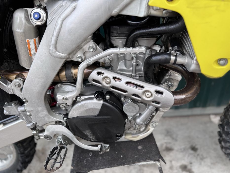 Suzuki rmz 450 motocross