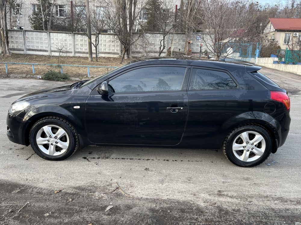 Kia ceed 1,4 2008