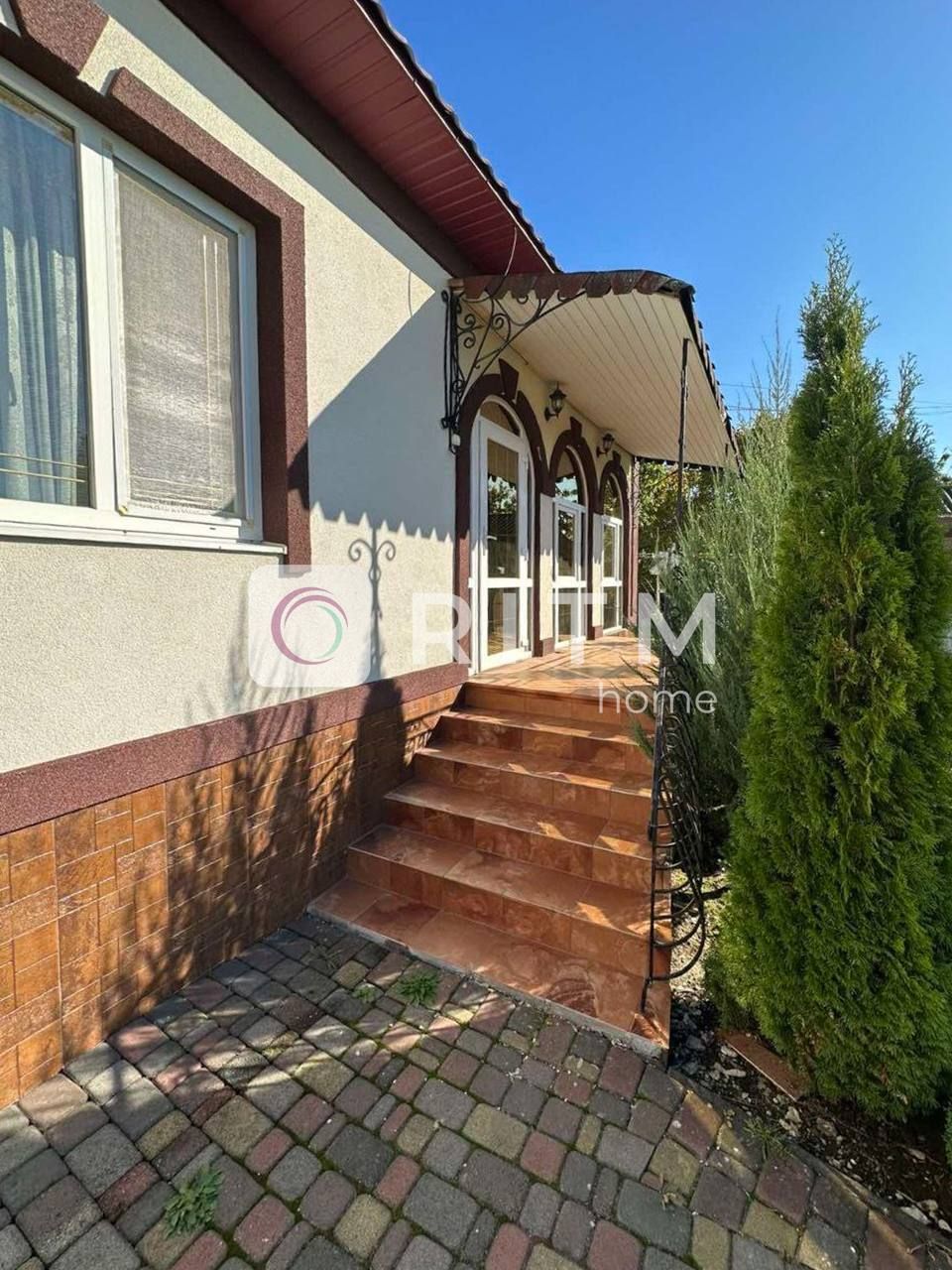 Продається молоде господарство у с. Рукшин, Дністровський р-н,