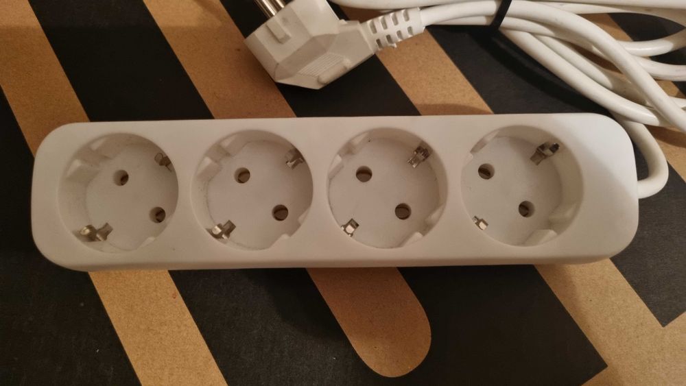 Сетевой фильтр (удлинитель) "Defender" на 4 розетки