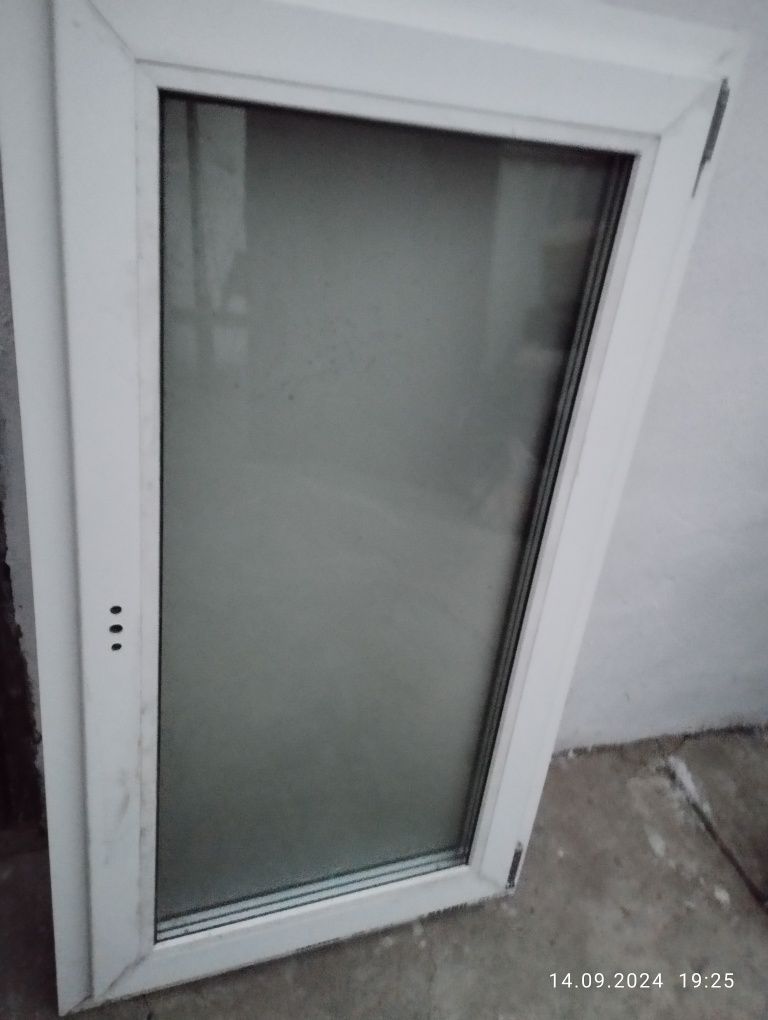 Продам пластикові вікна.
