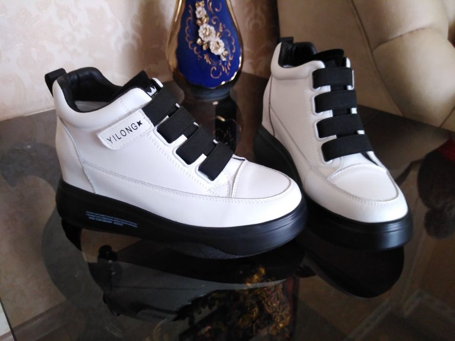 Ботінки  нові, не підійшли по розміру