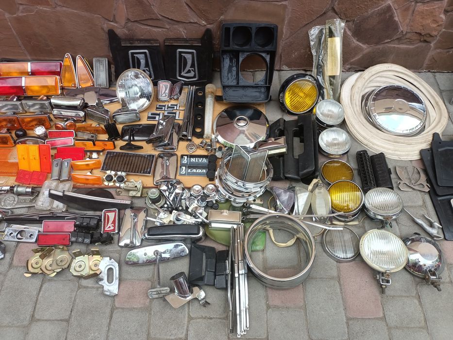 Стекла, хром ваз 2101-2106 СССР новое