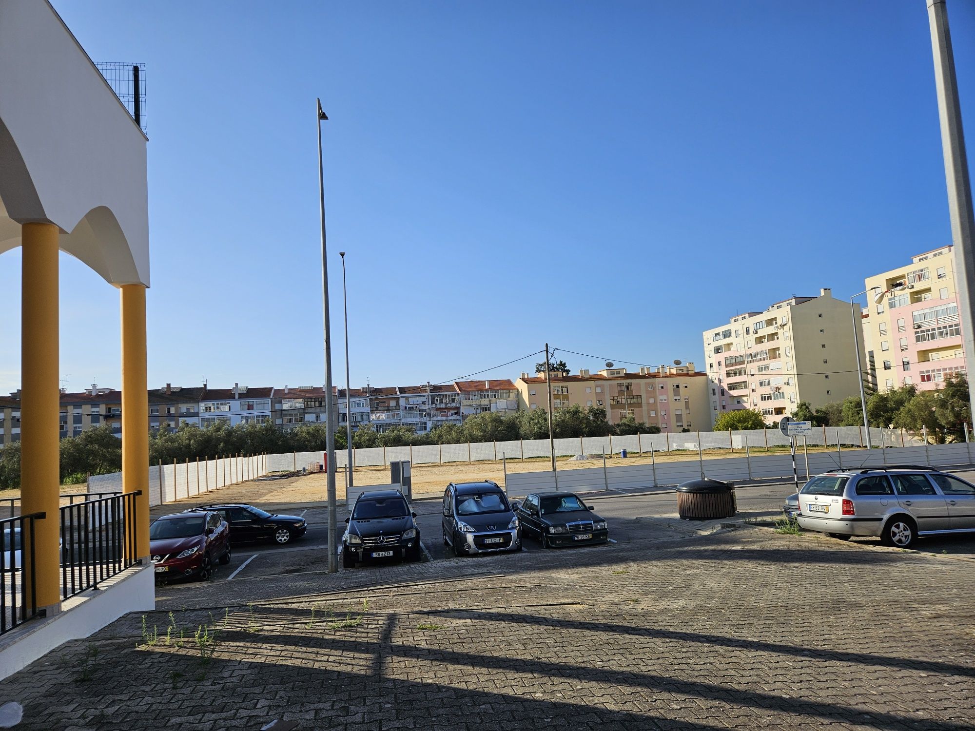 Loja com pontencial para converter em habitação