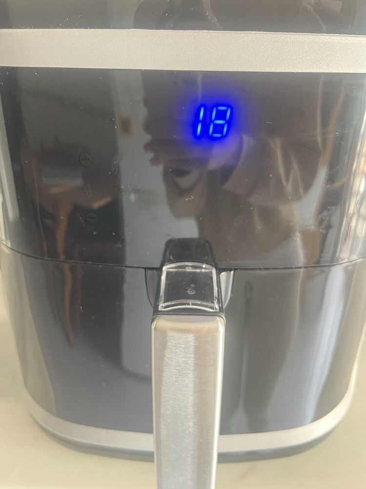 Air fryer Aigostar Cube Touch 7L