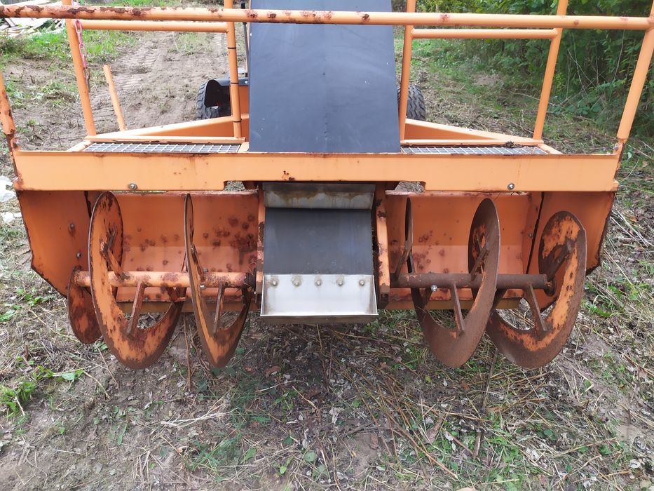 Ładowarka taśmowa samopobiejąca taśmociąg cat przesiewacz sortownik