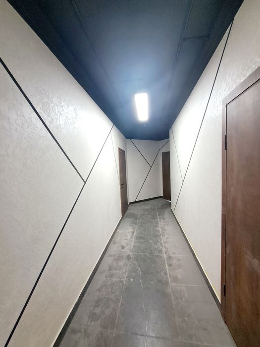 1-кімн.  квартира з індивідуальним опаленням.  Будинок з басейном.