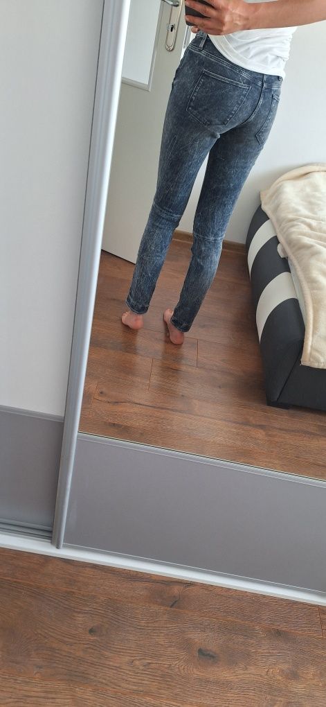 Spodnie jeans skiny nowe z metką