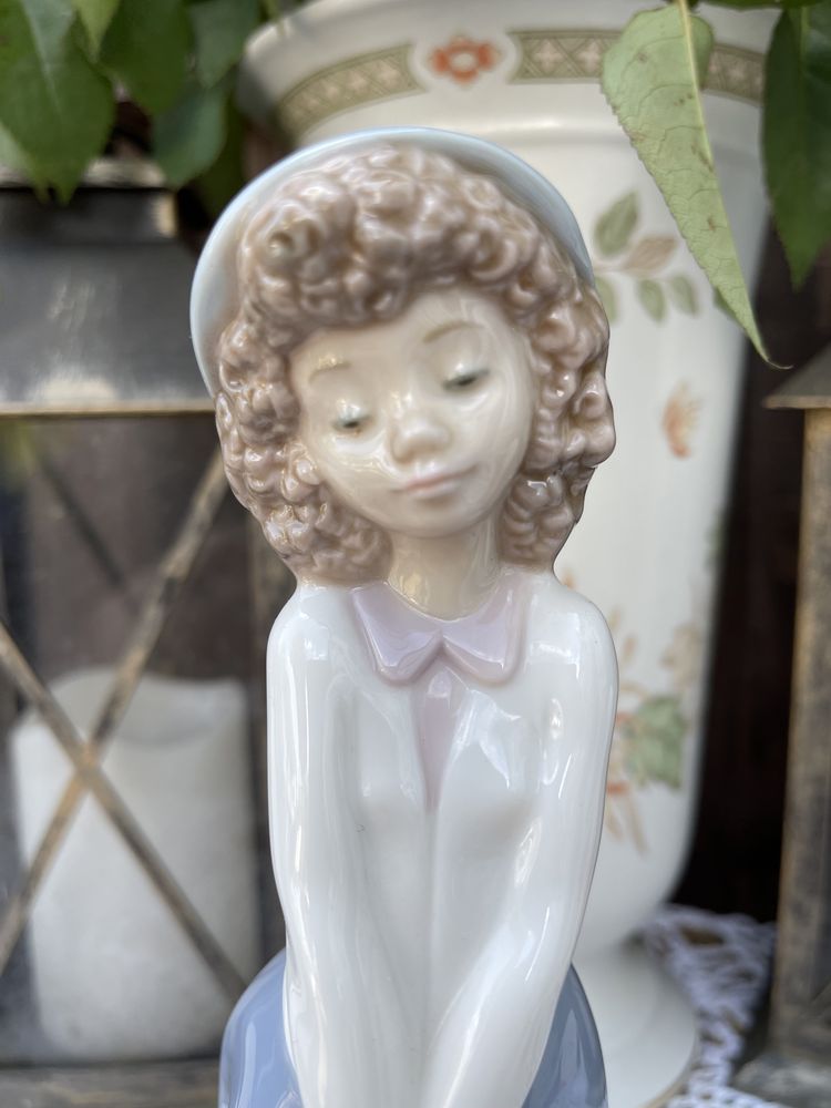 Фигурка статуэтка фарфоровая NAO by Lladro
