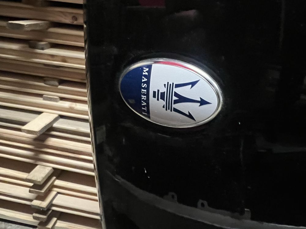 Maserati Levante przód blotnik chlodnice maski lampy zderzak pas
