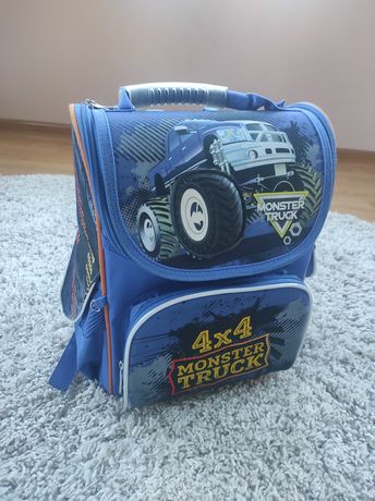 Рюкзак портфель шкільний