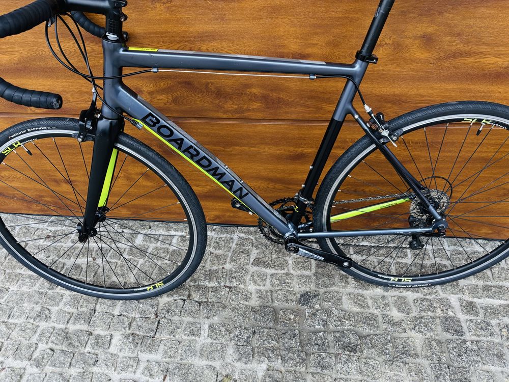 Szosa Boardman, osprzęt Claris, wideled Carbon