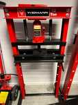 Prensa Hidráulica 12t Widmann Nova
