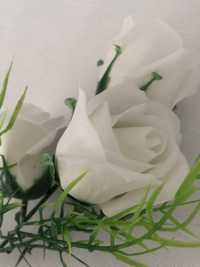 Roże mydlane biale