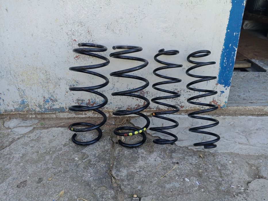 Продам пружины амортизатора