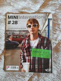 Duas Revistas Mini International