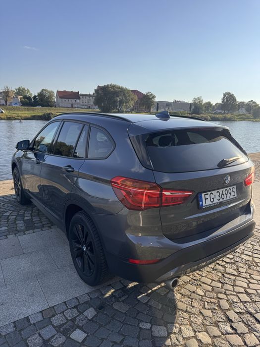 BMW X1 1.5 benzyna automat 20 rok