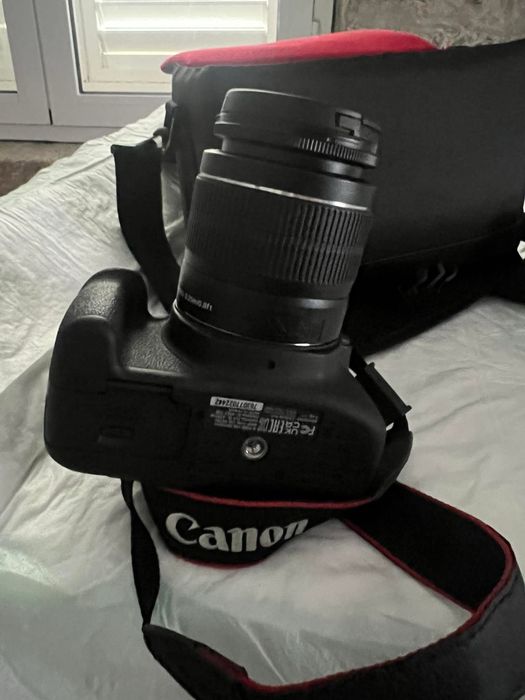 Vendo camera canon nova com bolsa de transporte