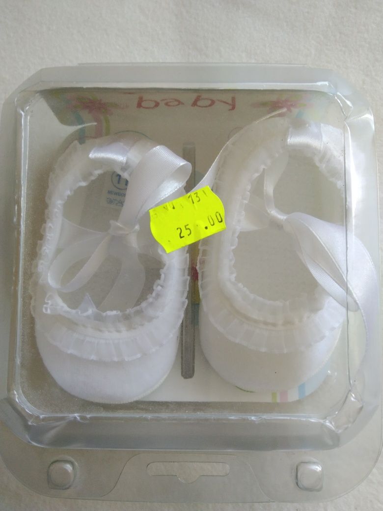 Buty buciki do chrztu białe 11 cm skarpetki pajacyk śpiochy