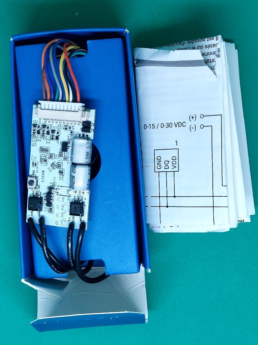 Shelly Plus Uni - uniwersalny moduł WiFi/Bluetooth -