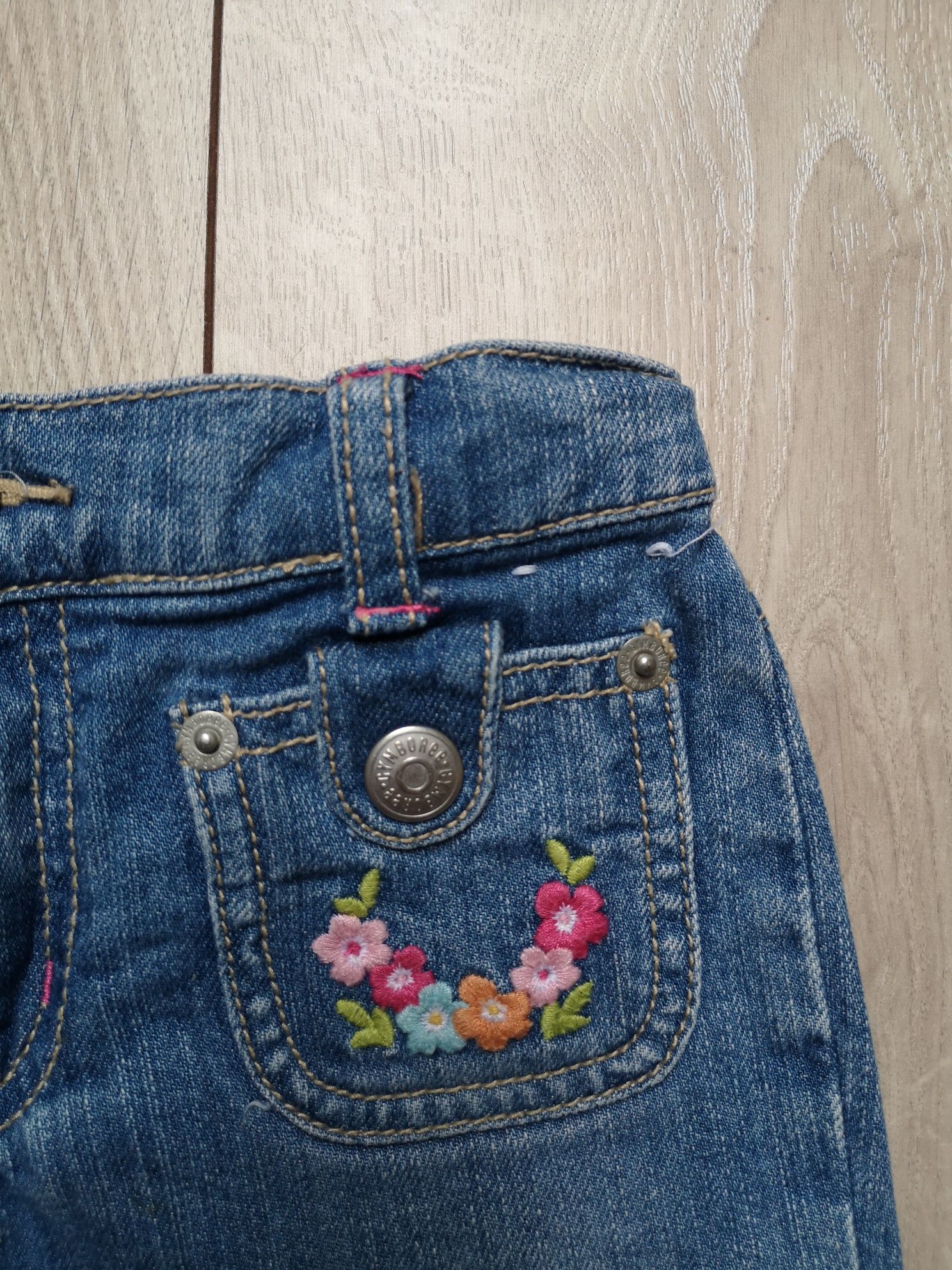 Spodenki rybaczki jeans GYMBOREE roz 5Y