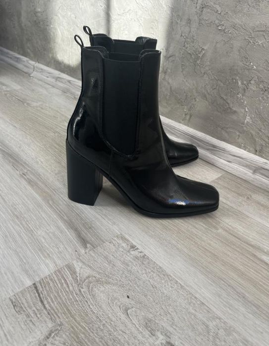 Шкіряні боттильони 38р