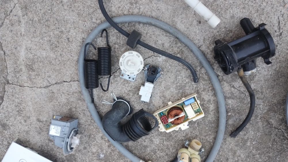 Деталі пральної машинки lg f1068