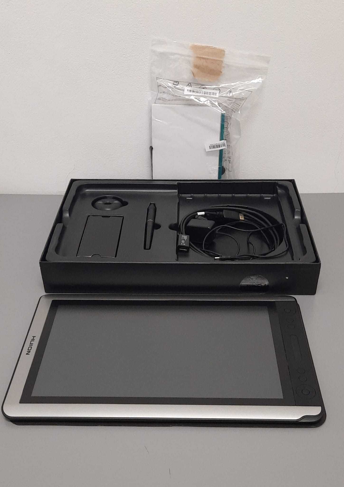 Mesa Digitalizadora HUION Kamvas 16 - Creative Pen Display