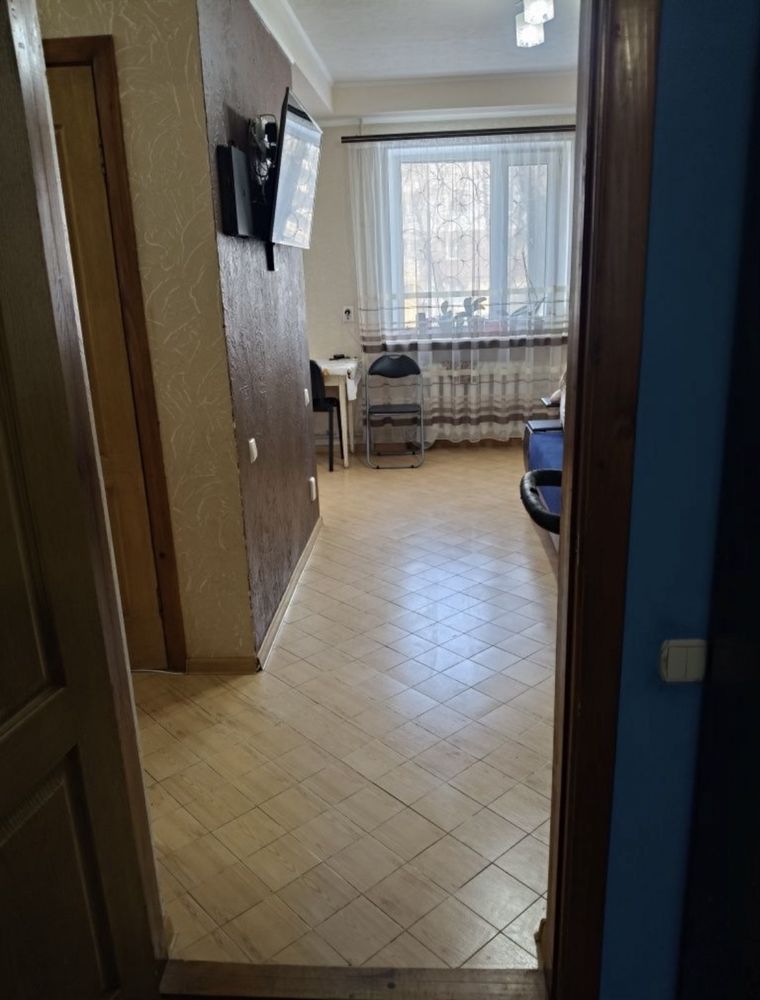 Срочно продам 3-х комнатную квартиру студию Р-н Новые Черемушки