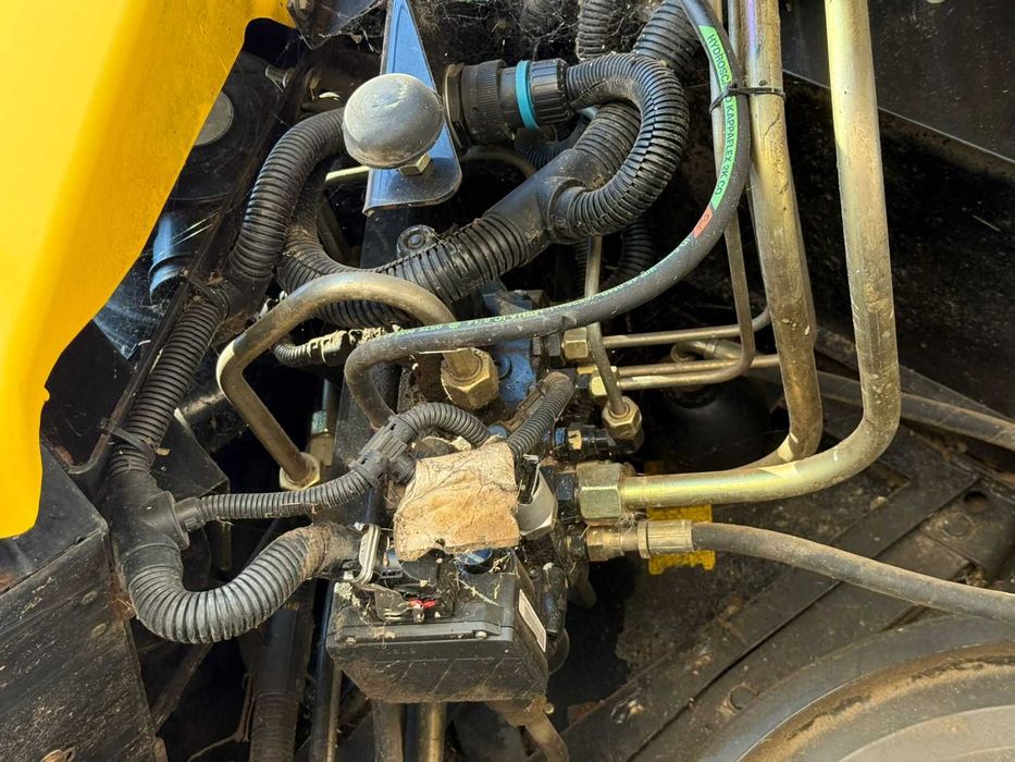 Зернозбиральний комбайн New Holland CX840