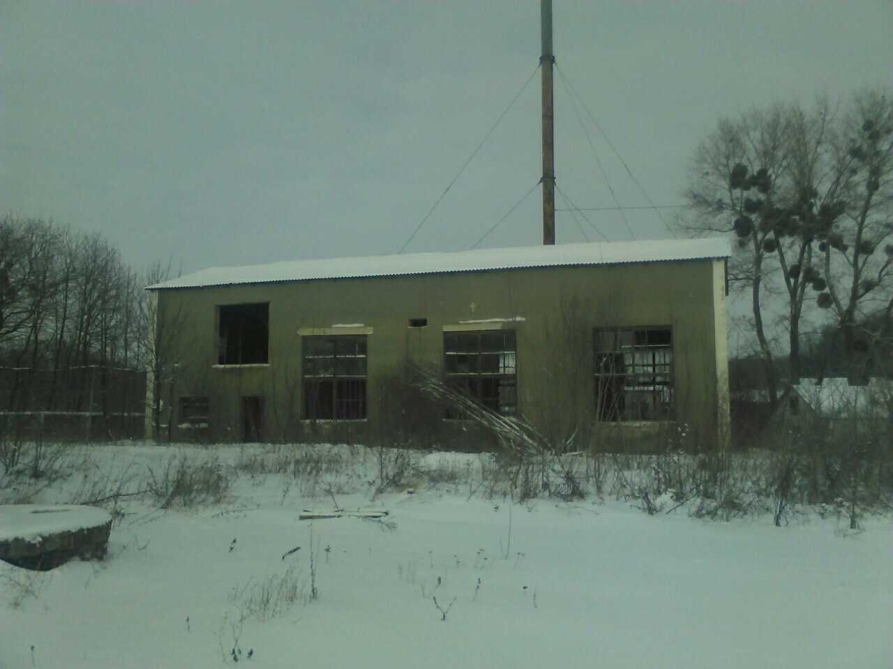 Ярмолинці Виробничі приміщення 1300 кв м з земельною  ділянкою 1,750га