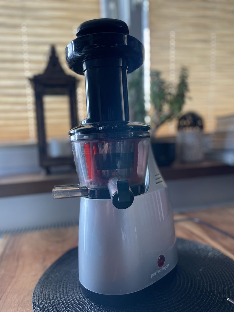 Wyciskarka wolnoobrotowa Eldom Perfect Juicer