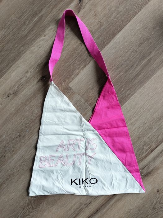 Блиск для губ з ефектом збільшення об'єму Kiko Milano Lip Volume. Туш