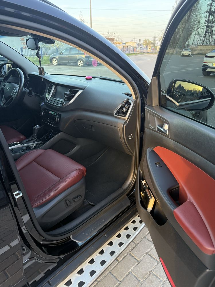 Hyundai Tucson TOP Panorama