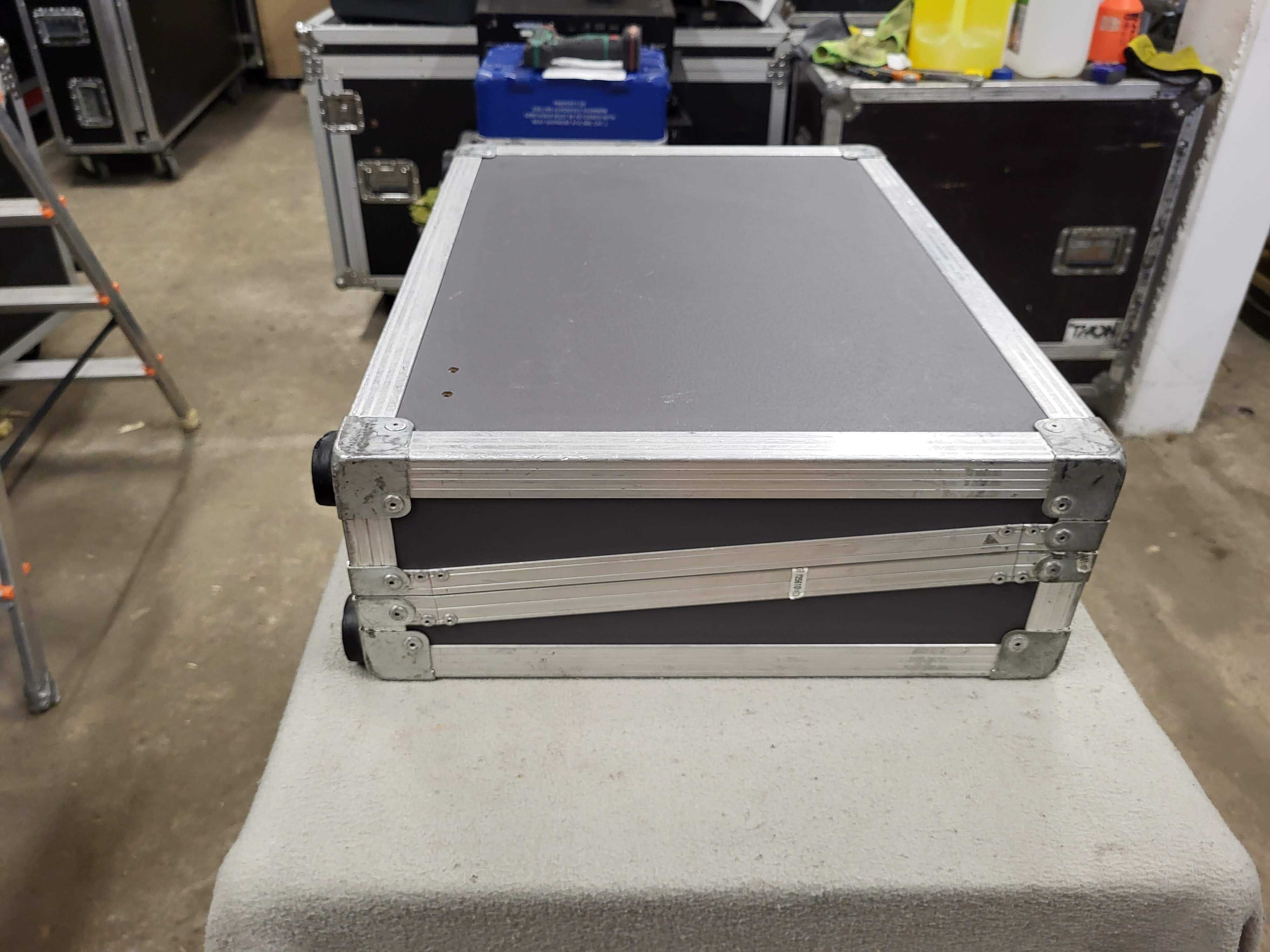 Walizka 50x36x13 flightcase kejs flight case //