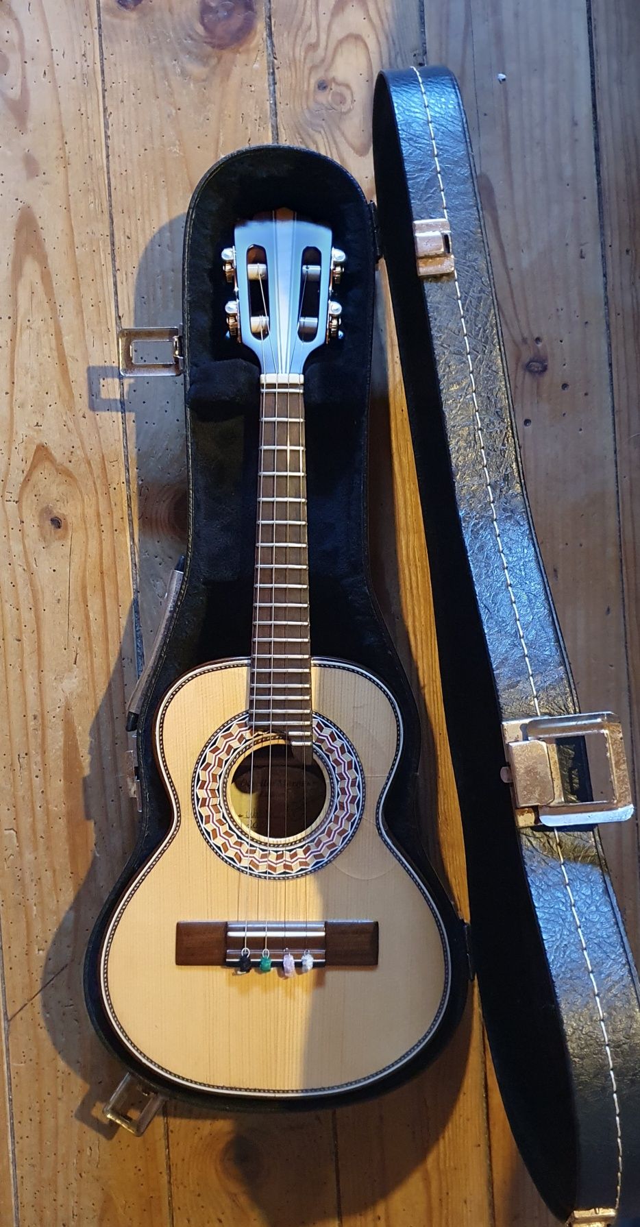 Cavaquinho Brasileiro Luthier Otacilio Marques (antigo "Do Souto")