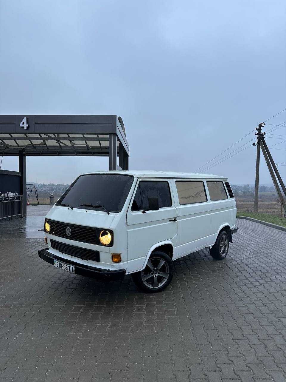 Volkswagen Caravelle Transporter 8+1 пасажир в хорошому стані