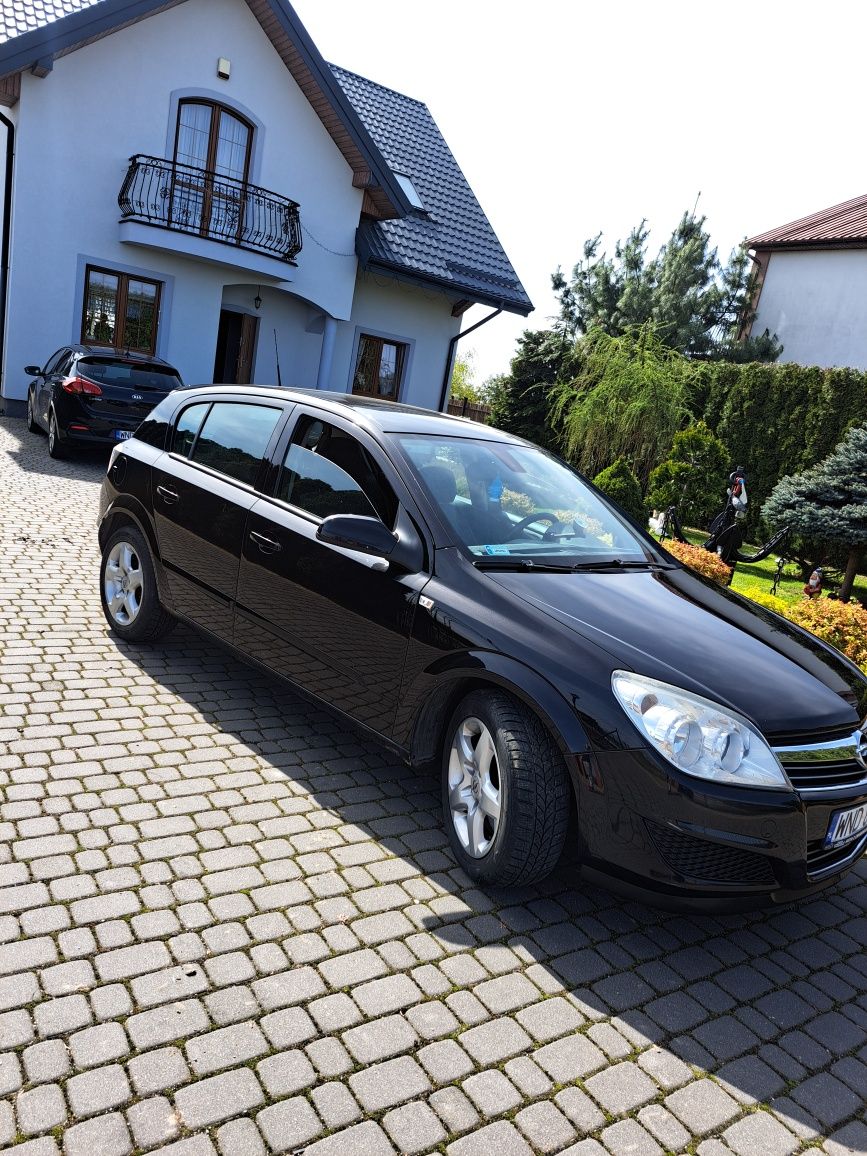 Opel astra H 2008r