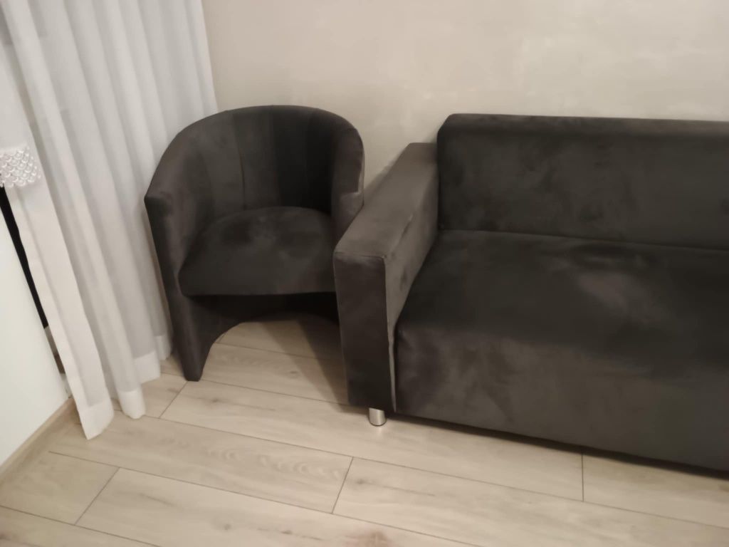 Sprzedam nową kanape z 2 fotelami