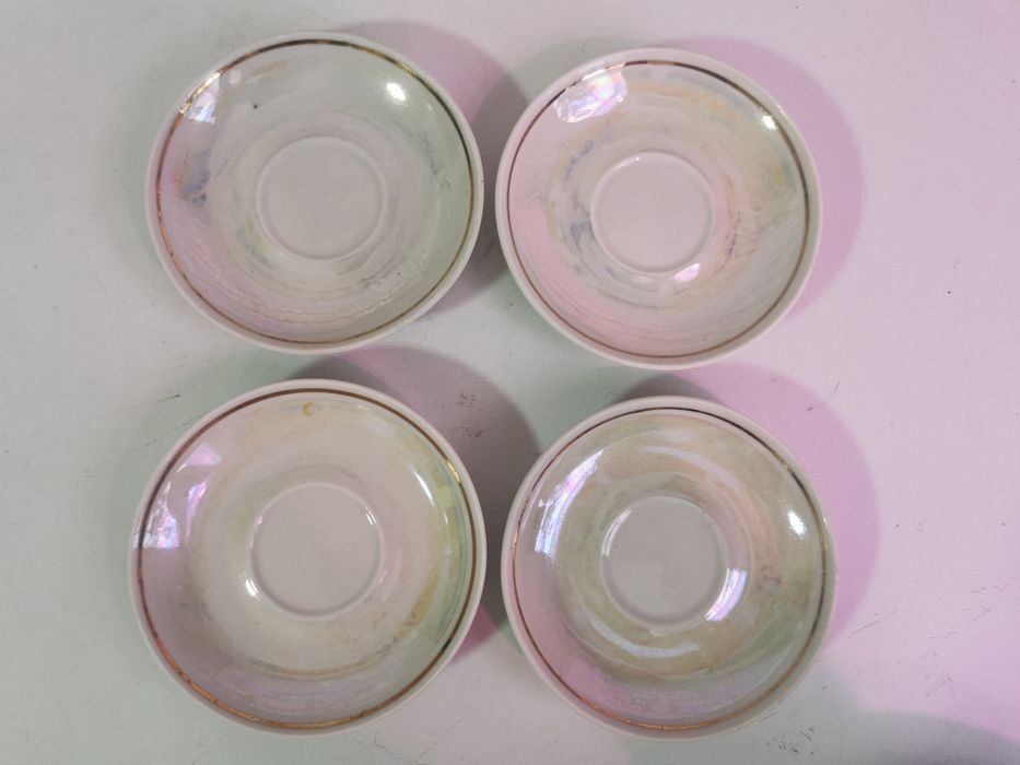 Продам тарілки під чашки для еспресо, з 2ма чашками