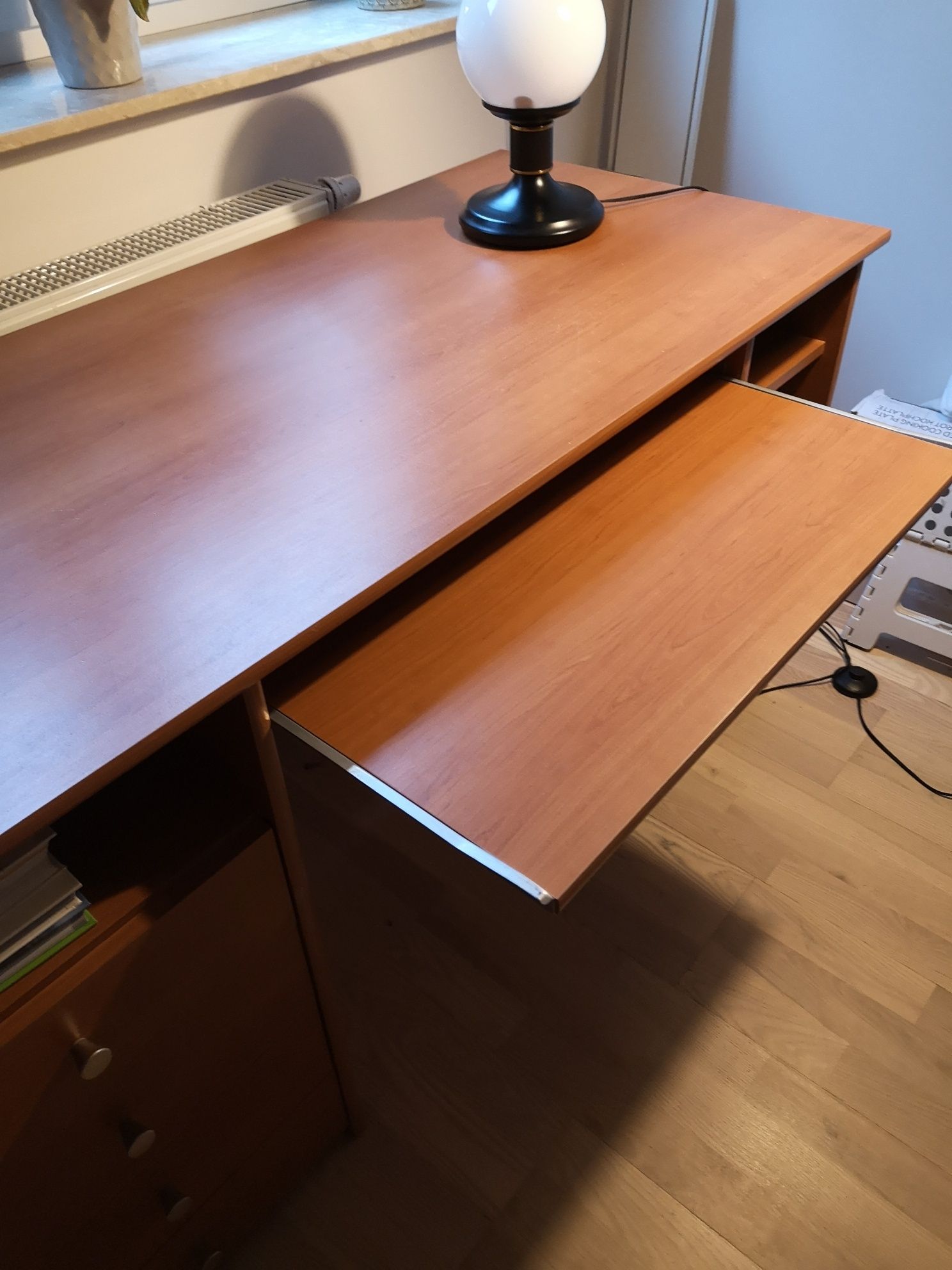 Biurka dla ucznia, komputerowe