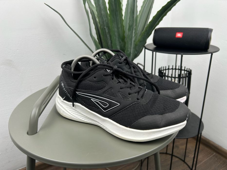 Оригінал! Кросівки Karrimor 42 розмір М05652