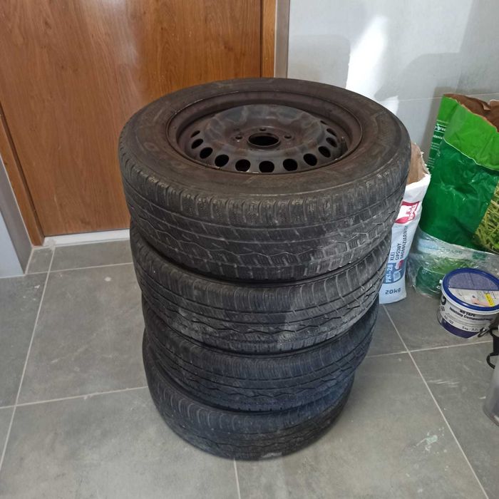 Koła opony felgi  stalowe hyundai kia i30 6Jx15 5x114,3 ET46