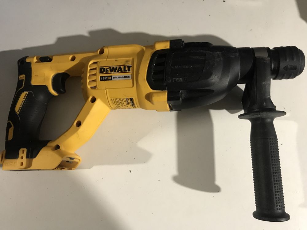 Акумуляторний перфоратор DeWalt DCH033 з Англії