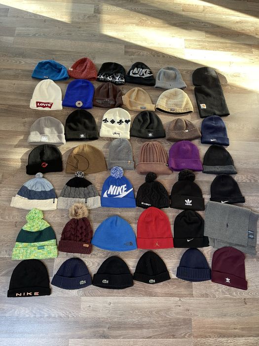 Пак речей шапки різних брендів lacoste