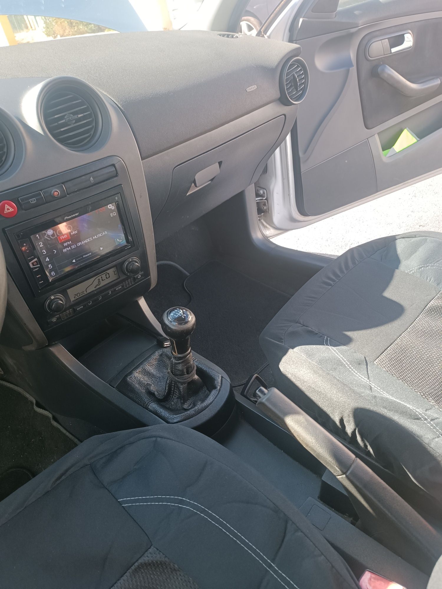 SEAT Ibiza 1.400