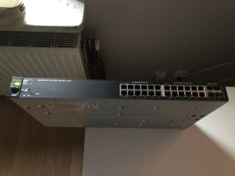 Switch aruba j9776a