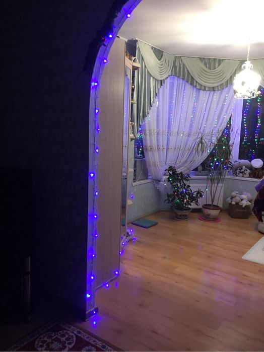 Ламбрикен из атласа и шифона 3,5 метра, бирюзовый, 600 грн.